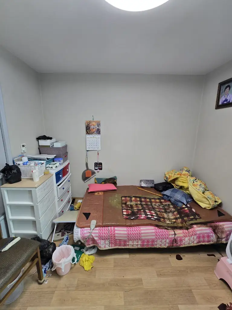 정리 전 실내 사진