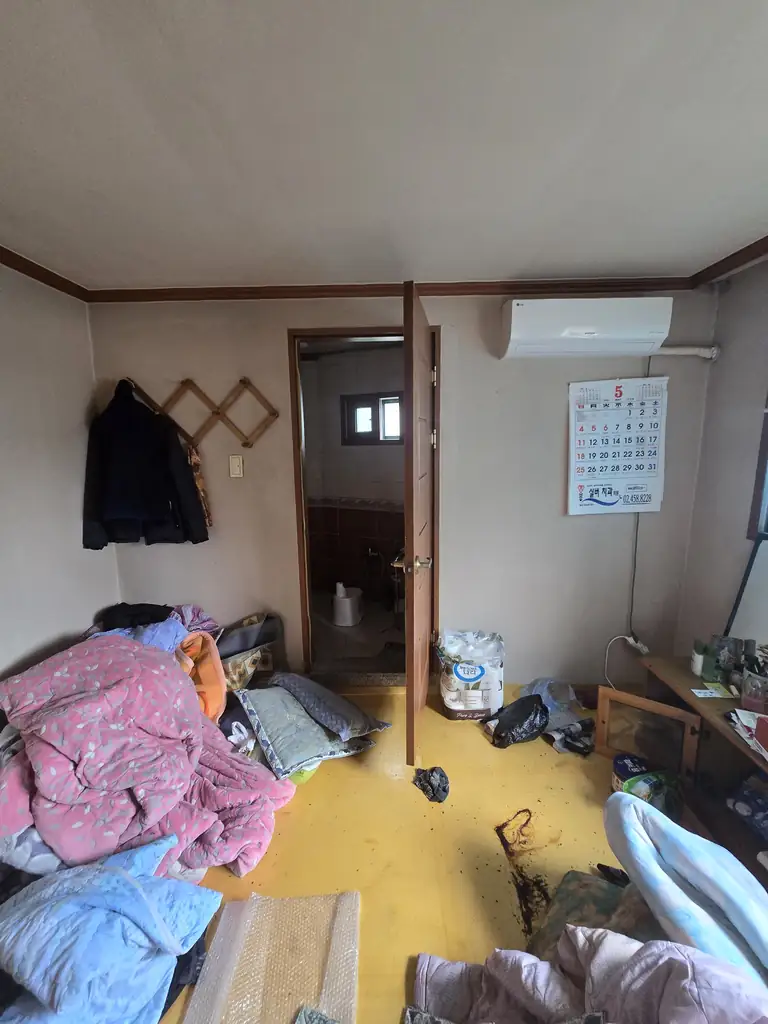 고독사청소 작업 전 현장 사진