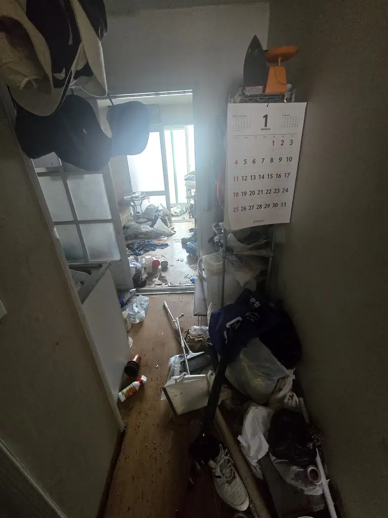 화성 향남읍 고독사청소 작업 전 현장 사진