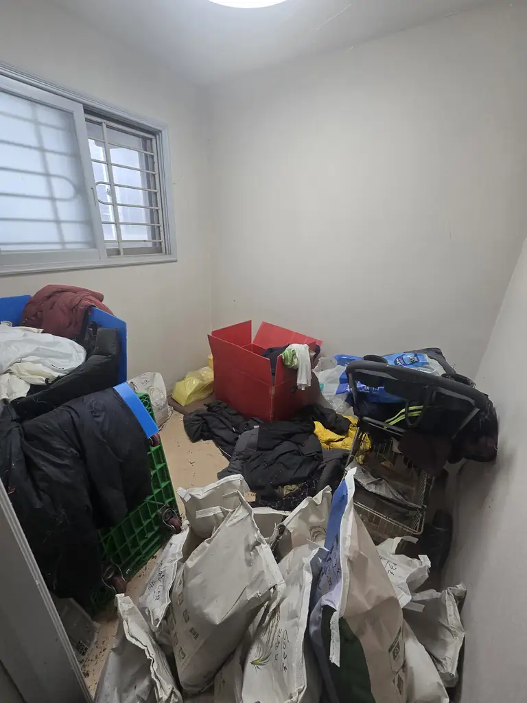 고독사청소 작업 전 현장 사진